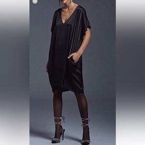 SEN Women’s Black Tours Oversized V-neck Kaftan Dress Size XS Satin